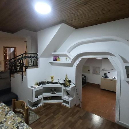 Tirana Traditional Home מראה חיצוני תמונה